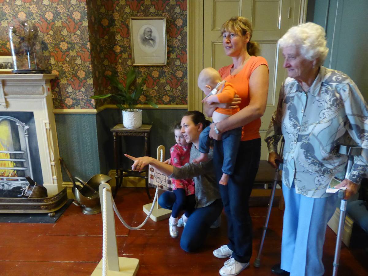 museum visitors